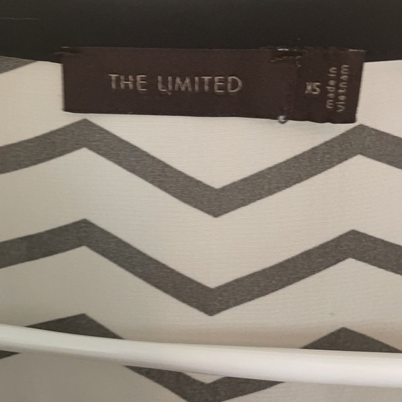 The Limited sheer chevron top - Picture 2 of 5
